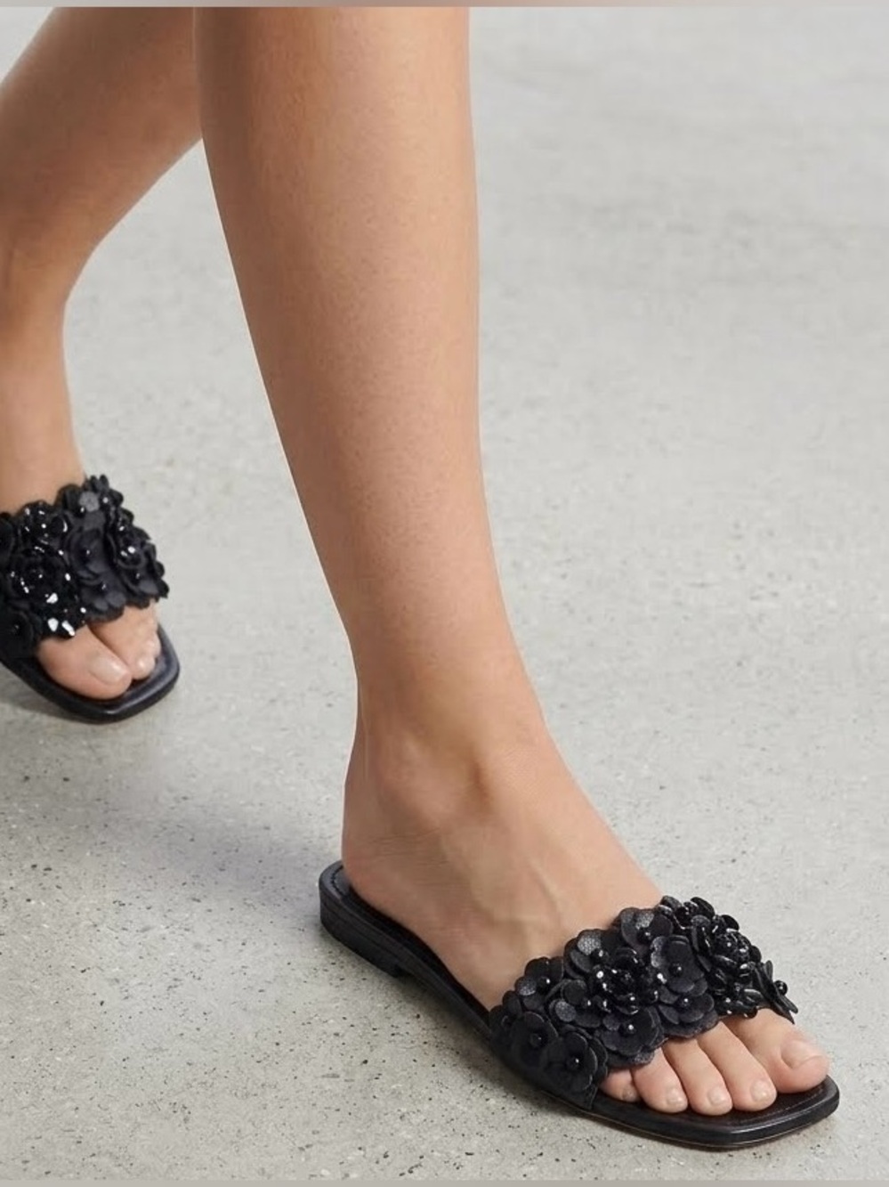 $425 Stuart Weitzman Black Leather Meadow Floral Slide Sandals Size 8B Spain